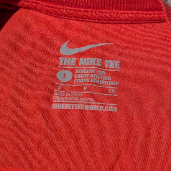 Nike Athletic Cut Tee size small Apricot - Picture 2 of 4